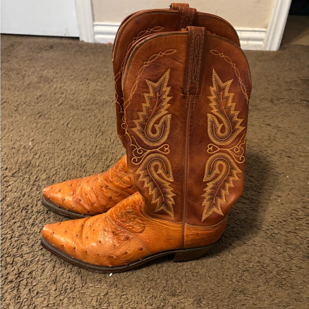 Women’s Lucchese boots 
Size 8.0
Cognac